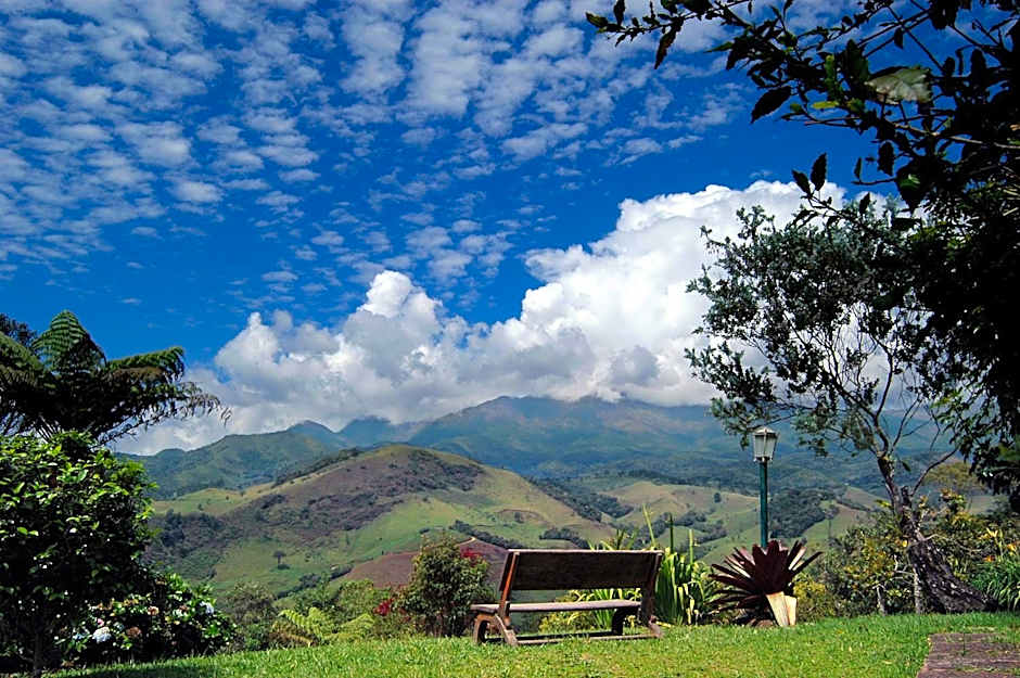 Casa da Colina Chalés