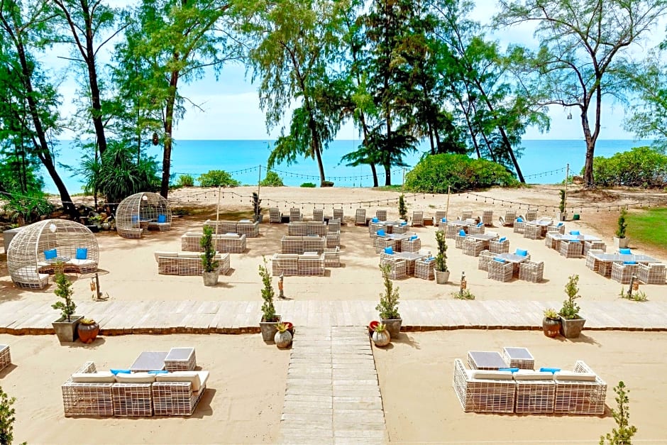 Marriott's Phuket Beach Club