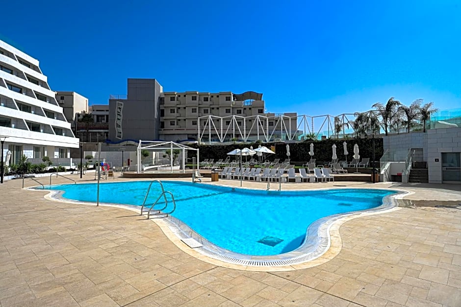 AKOYA HOTEL