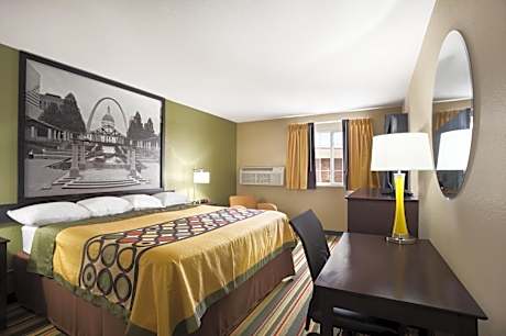 Queen Room - Disability Access/Non-Smoking