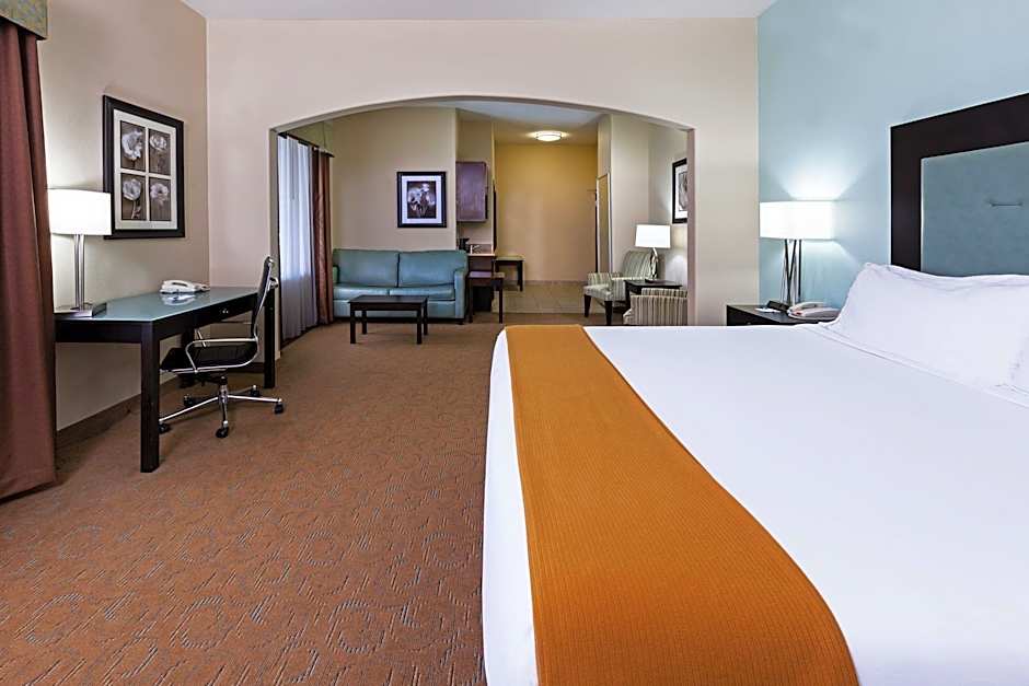 Holiday Inn Express Hotel & Suites Victoria By IHG