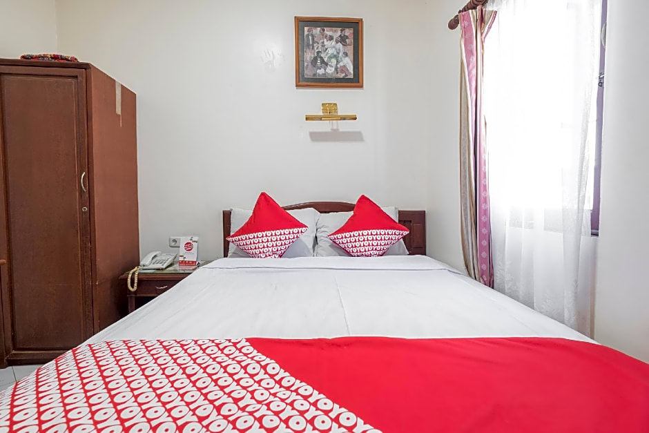 OYO 1090 Hotel Anging Mammiri Makassar