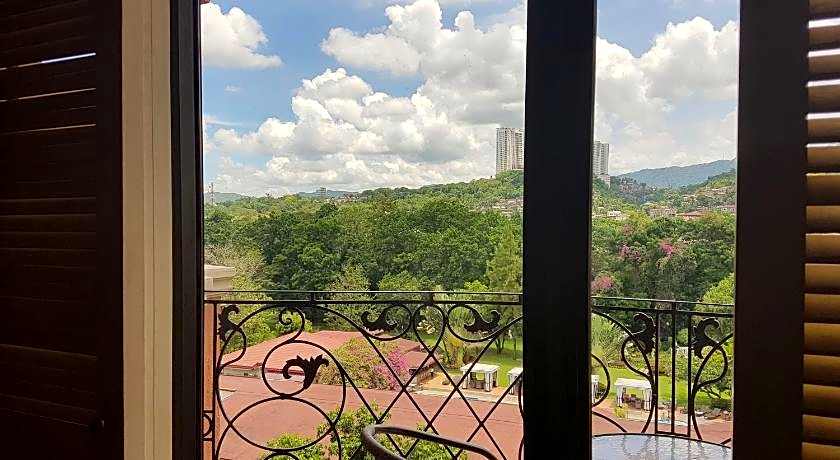 Sophia Suites Residence Hotel