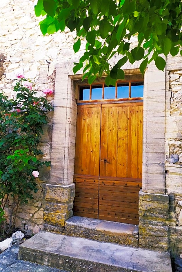 Chambre d'hôtes face au lavoir