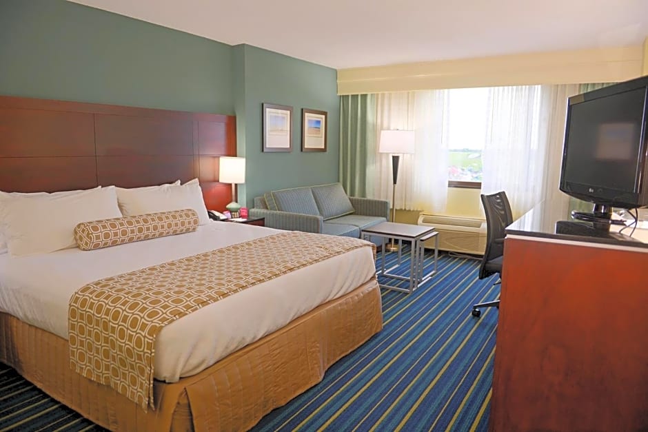 Crowne Plaza Hotel Virginia Beach-Norfolk