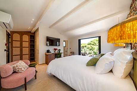 Prestige Room