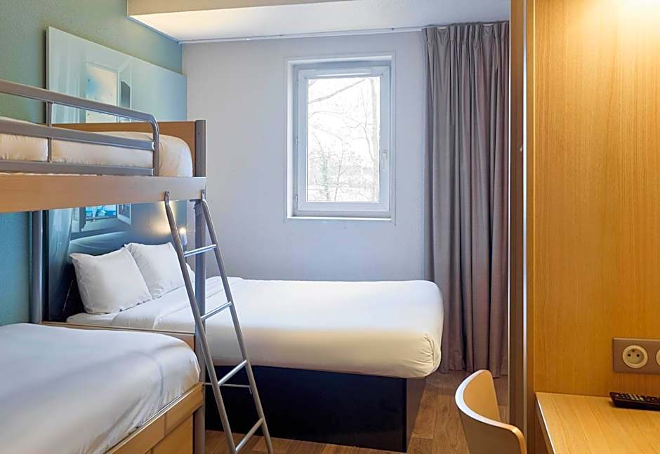 B&B Hôtel Saint-Michel sur Orge