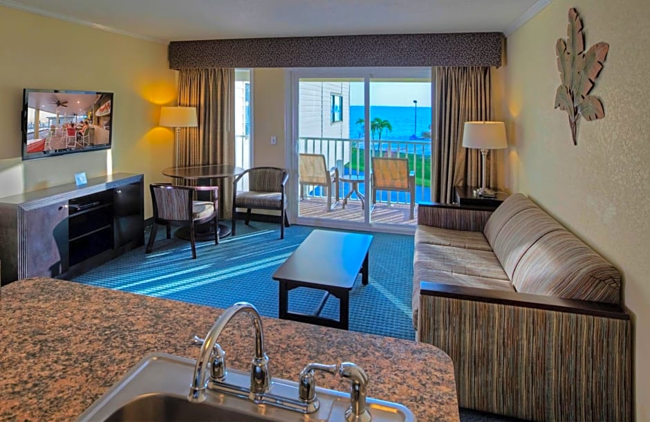 Sailport Waterfront Suites