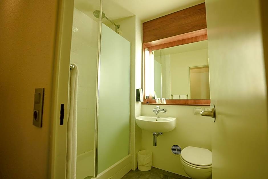 Hotel Campanile Roissy