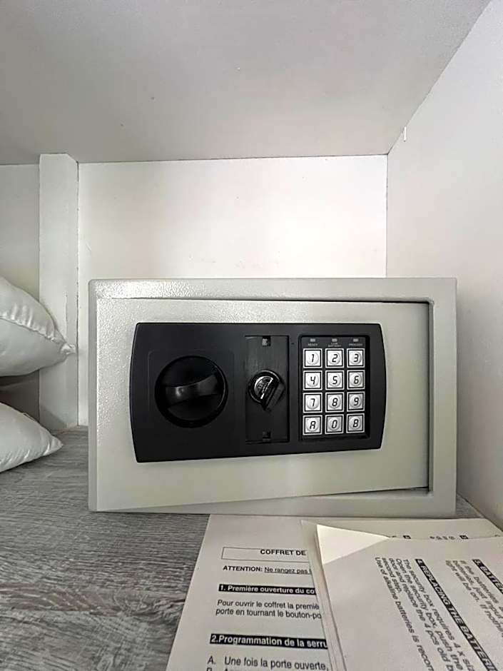 Cosy Home Mt Choisy 5 mins walk to the beach!