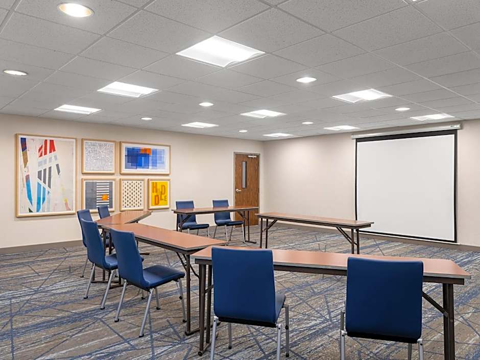 HOLIDAY INN EXPRESS MEADVILLE By IHG