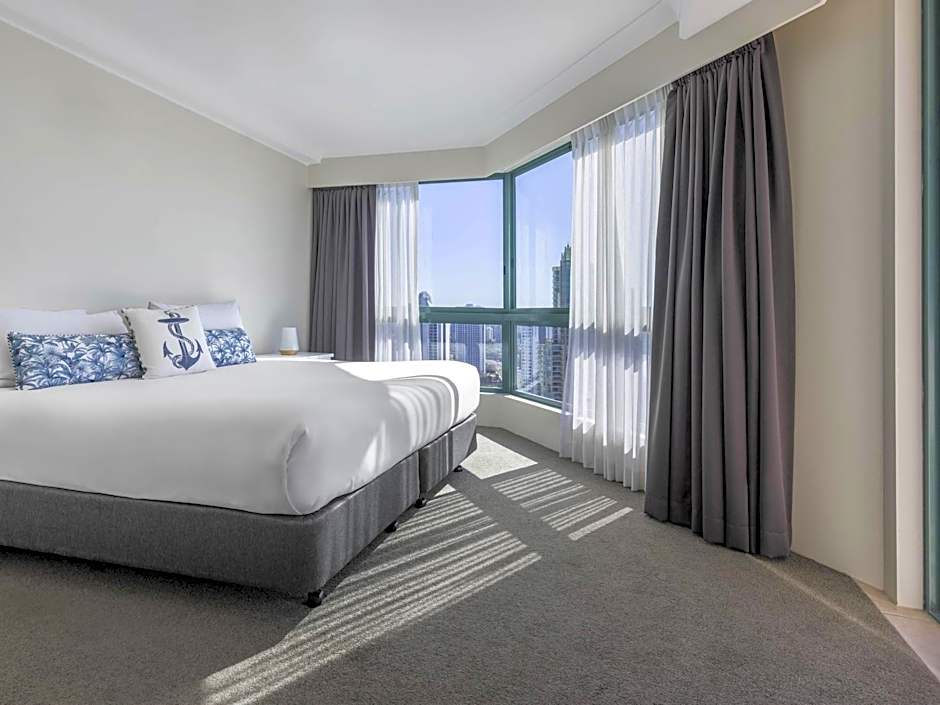 Mantra Crown Towers Surfers Paradise