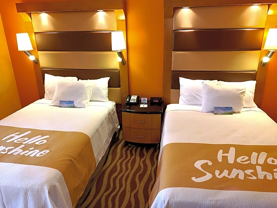 Days Inn & Suites by Wyndham Albany