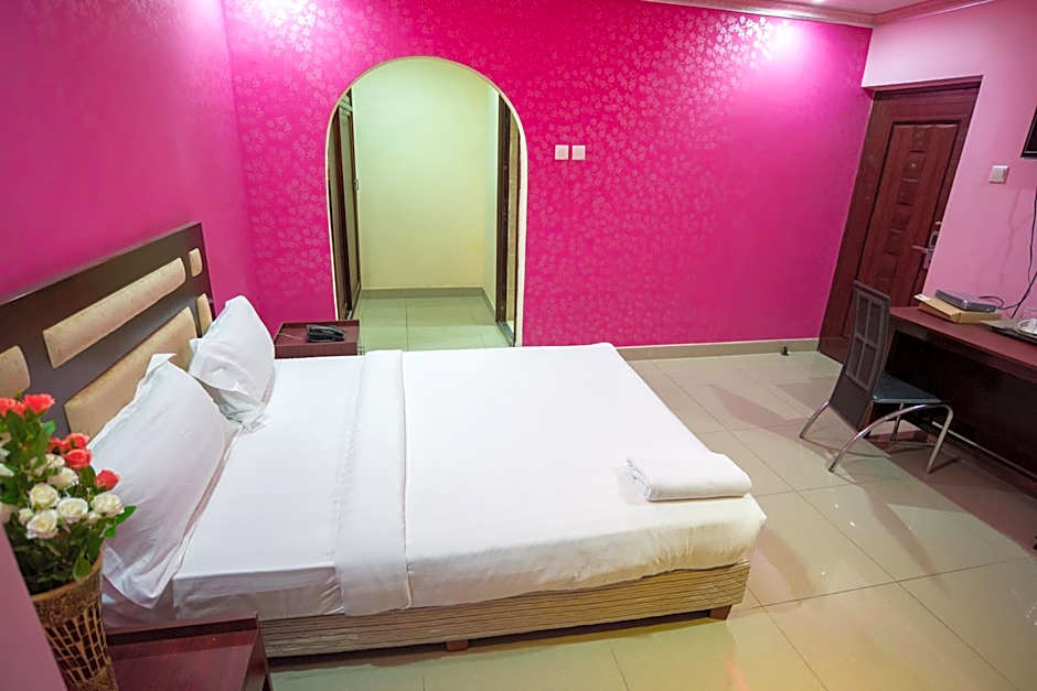 Euro Hotel and Apartments