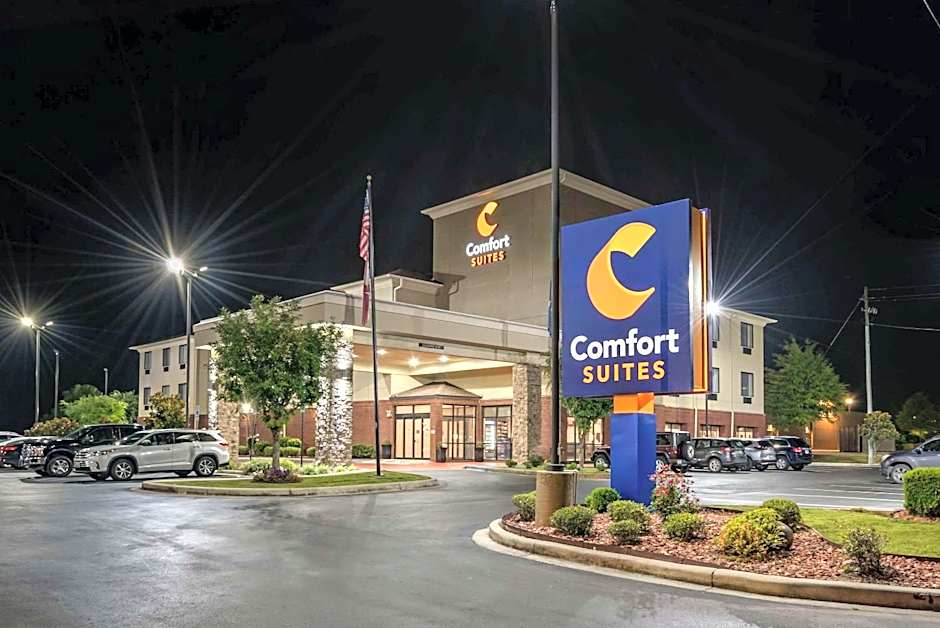 Comfort Suites  Pell CIty near Logan Martin Lake