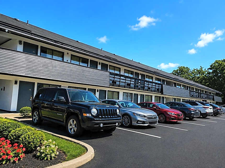 Cranberry Park Hotel