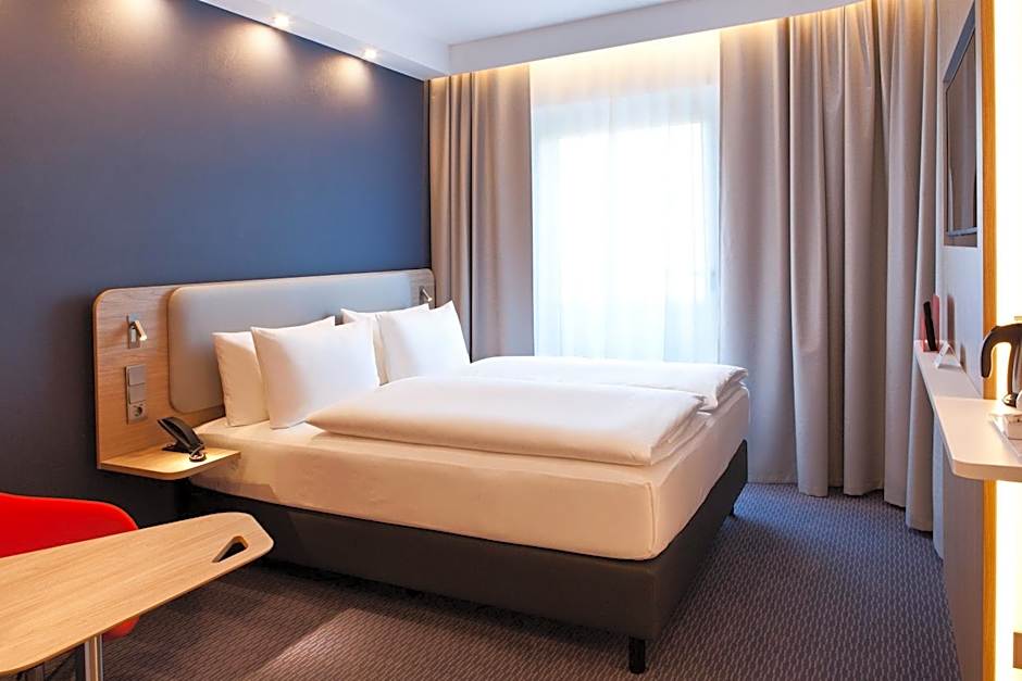 Holiday Inn Express Munich Olching By IHG
