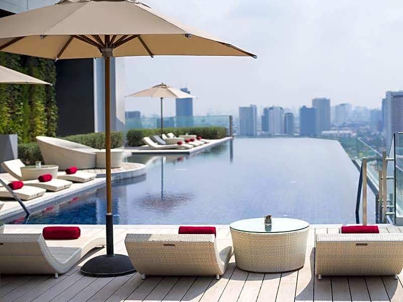 Avani Riverside Bangkok Hotel