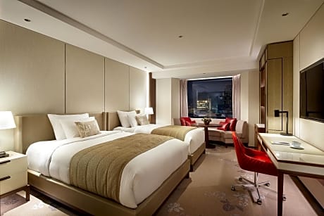 Grand Deluxe Family Twin Room