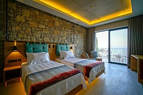 Superior Double or Twin Room with Sea View