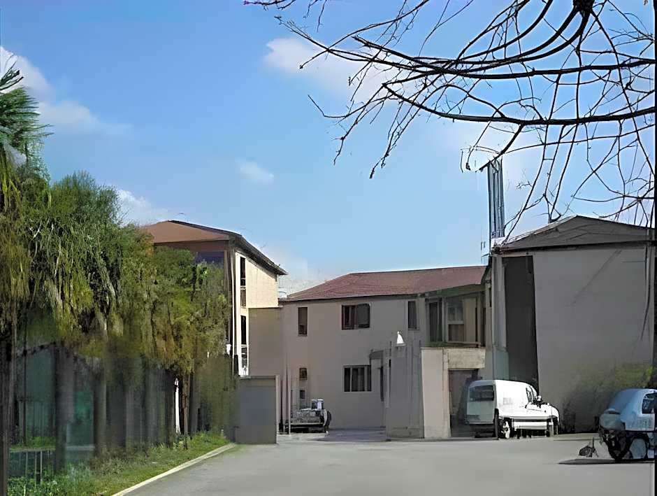 Hotel Pyrene