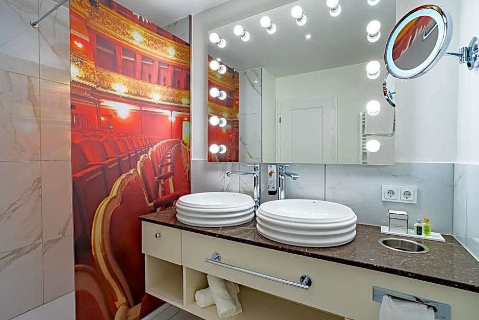 Theaterhotel & Suites Wien