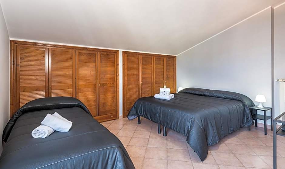 Travelershome Ciampino&Morena GuestHouse