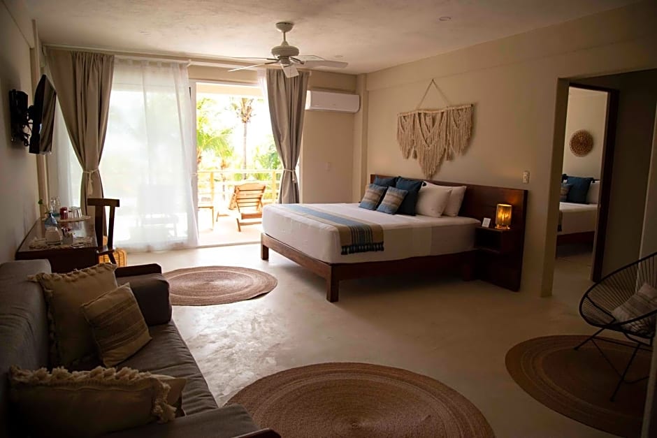 Noah Beach Hotel & Suites