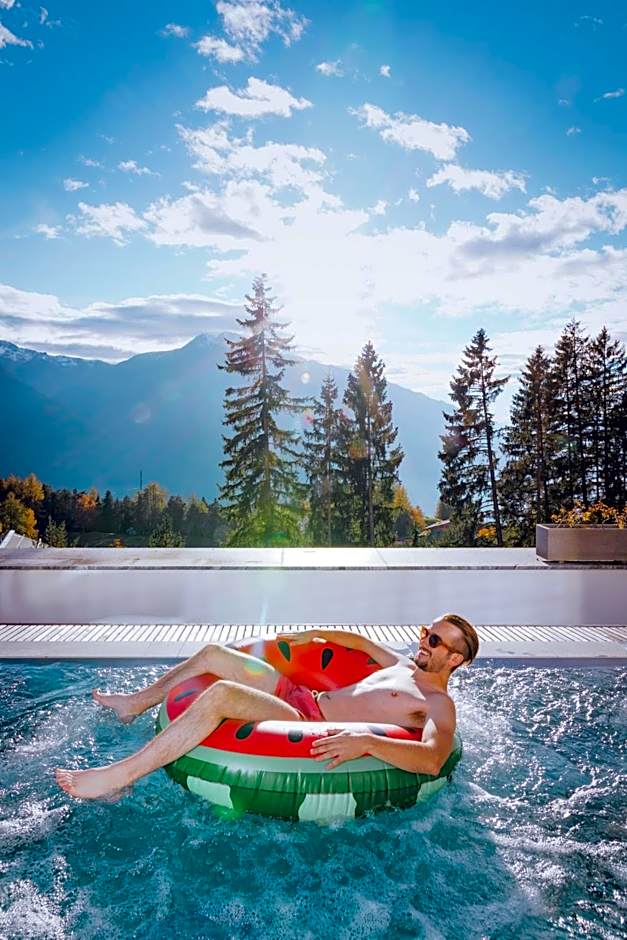 NIDUM - Casual Luxury Hotel