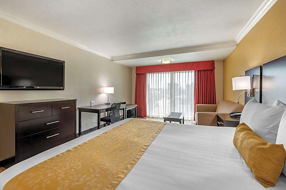 Best Western Plus South Bay Hotel