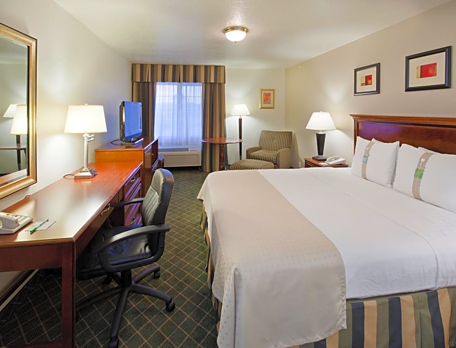 Holiday Inn Redding, an IHG Hotel