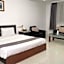 Townhouse Oak Vera Hotel Near Clark International Airport