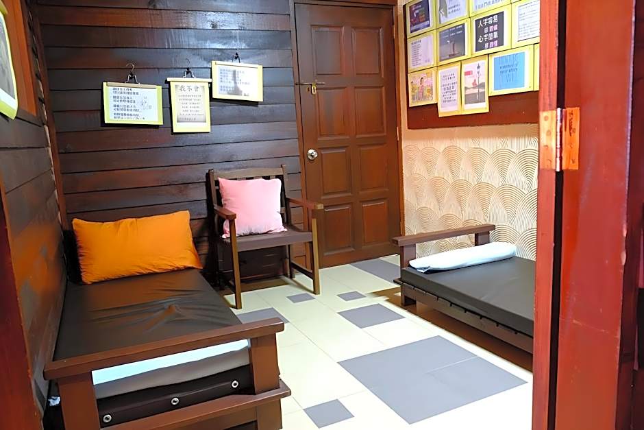 TNT Novelty Vacation House