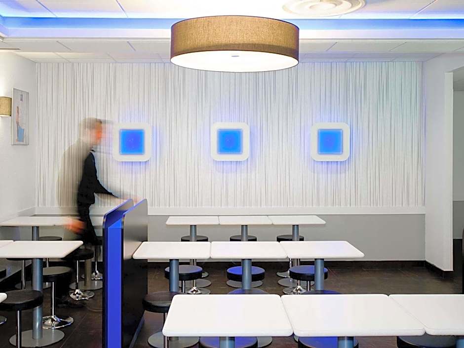 ibis budget Duisburg City am Innenhafen