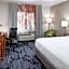 Fairfield Inn & Suites by Marriott Kansas City Overland Park