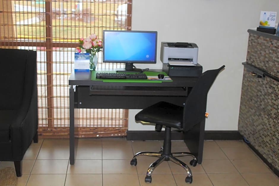 SureStay Hotel by Best Western East Brunswick