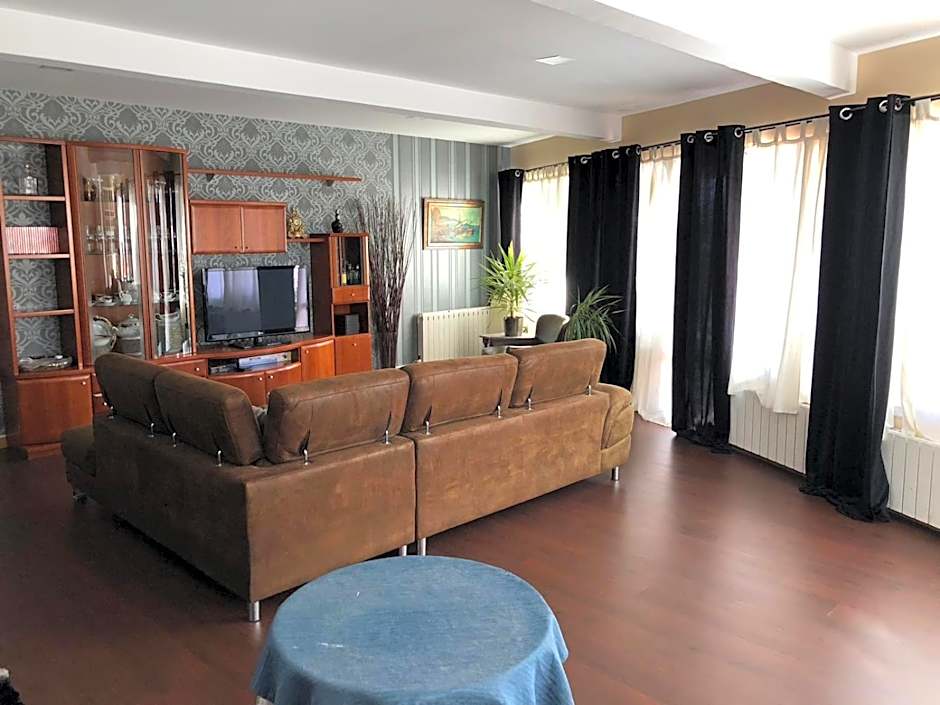 Estudios Bilbao Deusto