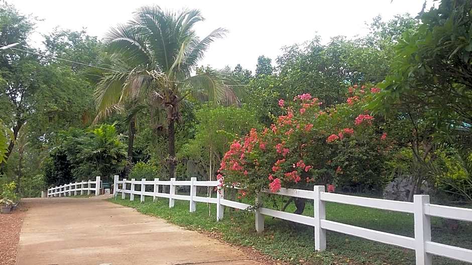 Samnaree Garden House