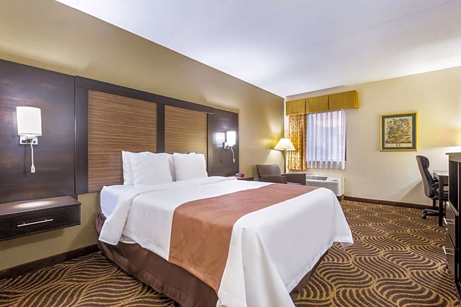 Quality Inn & Suites Florence - Cincinnati South