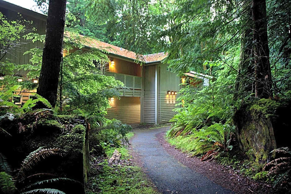 Lake Crescent Lodge