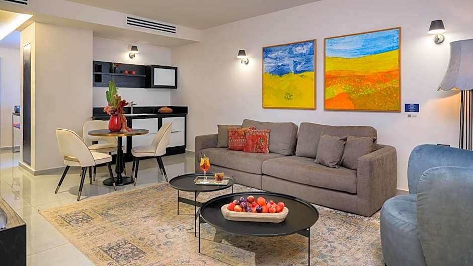 Hotel Botanica- Limited Edition By Fattal