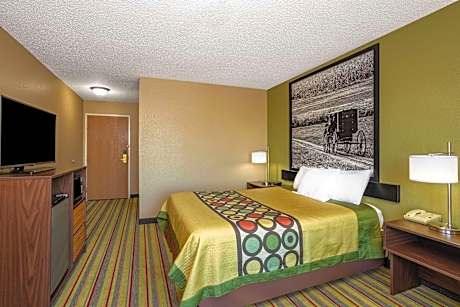 1 Queen Bed Non-Smoking