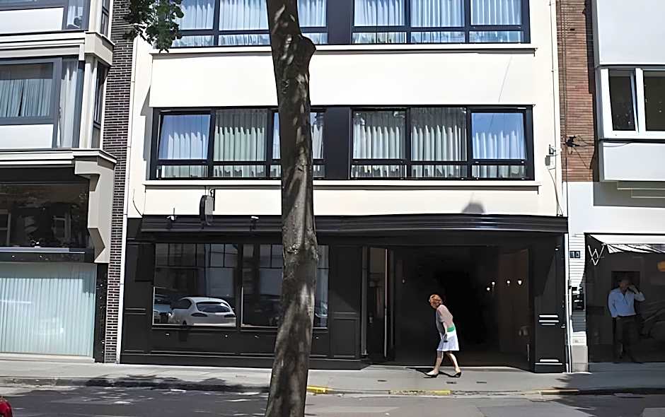 Hotel Carlton