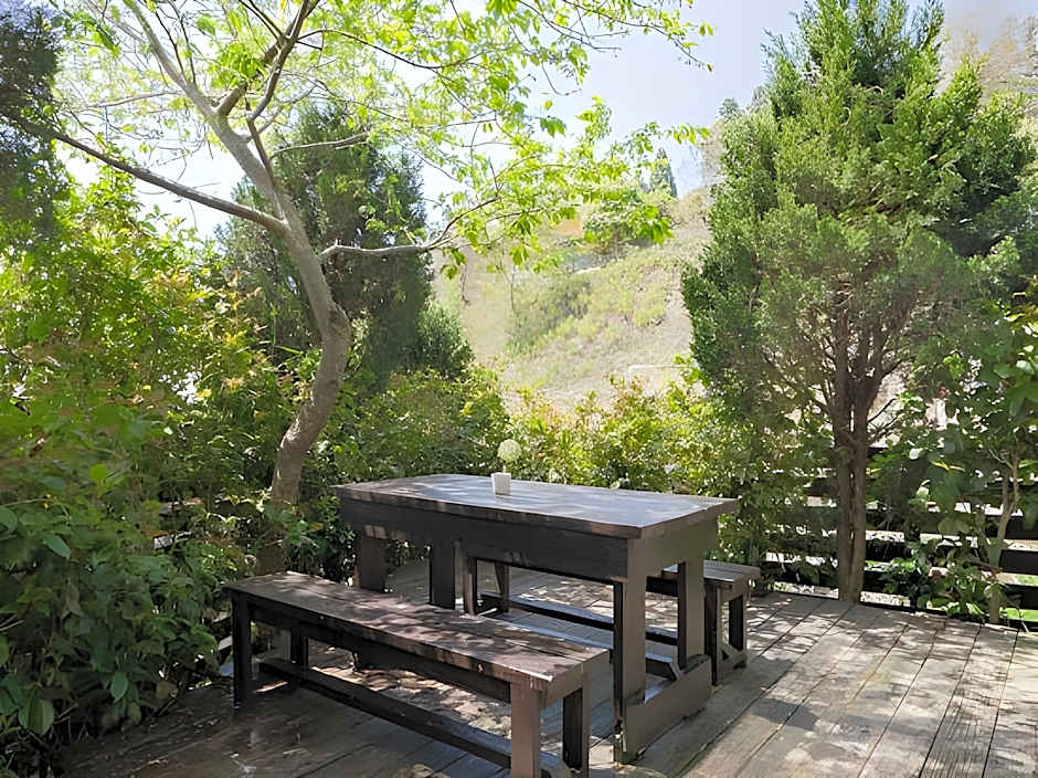 Flower and Star Garden Bed and Breakfast