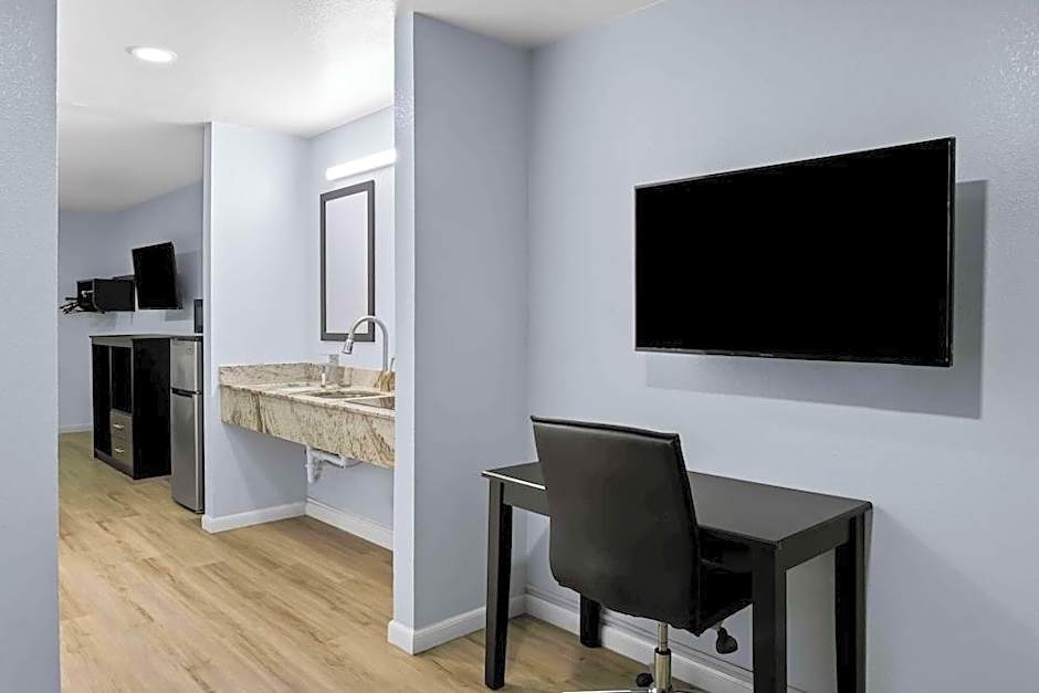 Americas Best Value Inn Gonzales