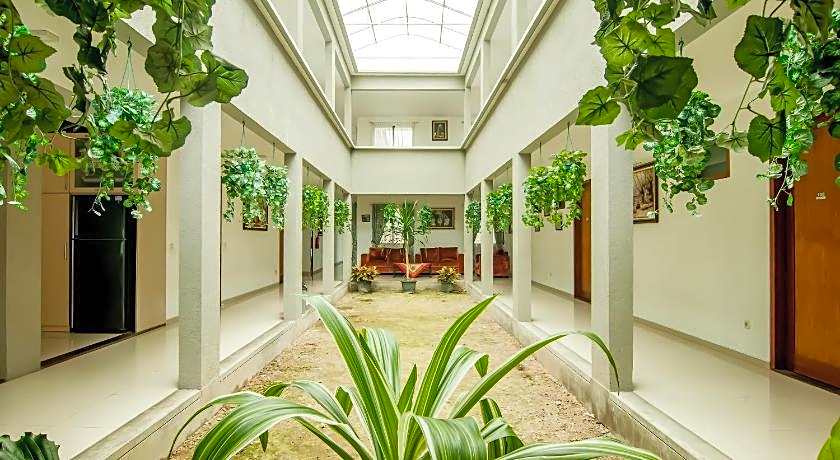 OYO 882 Puri Gevana Guest House