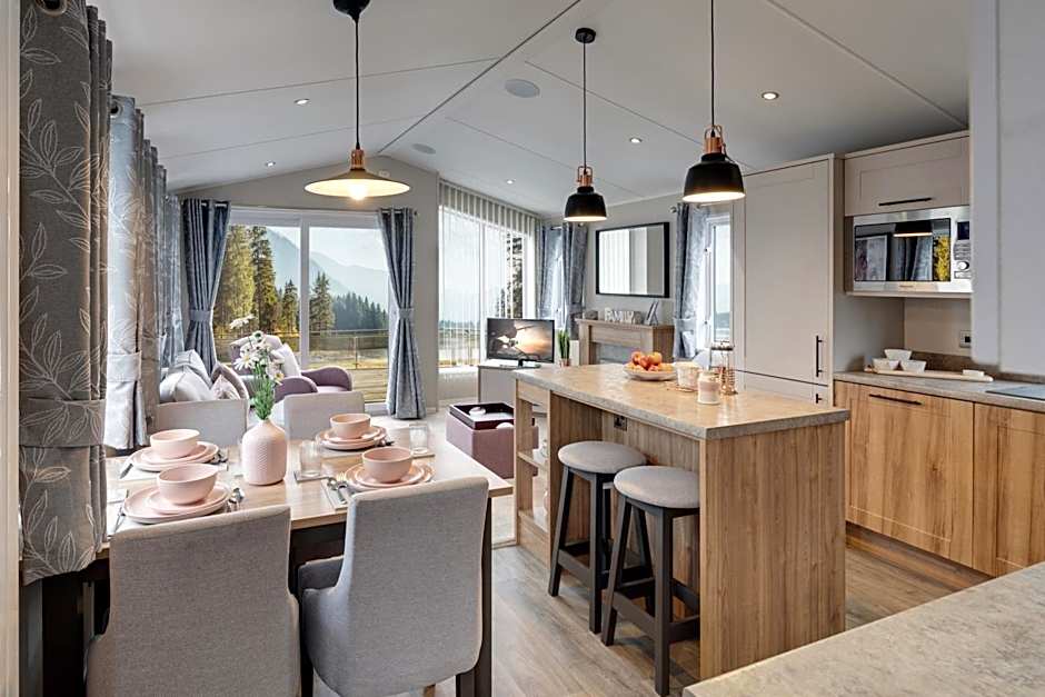 Platinum Holiday Caravan