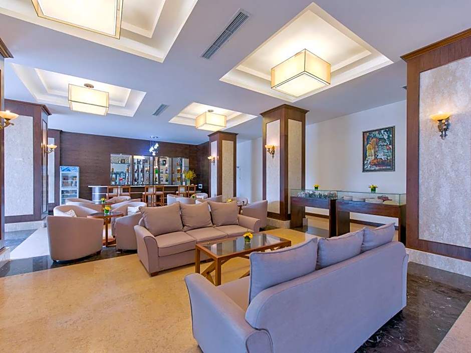 Muong Thanh Holiday Quang Binh Hotel
