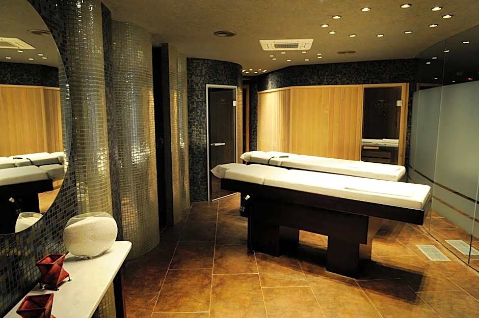 Cumbria Spa Hotel 3* Sup