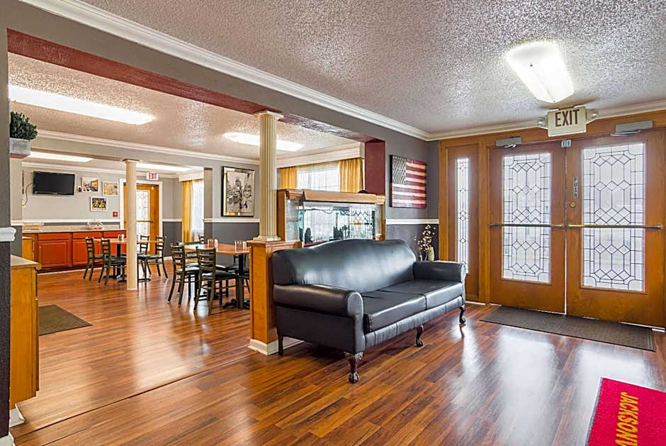 Econo Lodge Jacksonville near Little Rock Air Force Base